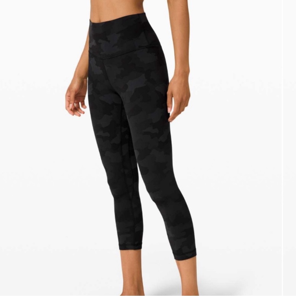Lululemon Align Camo crop size 4